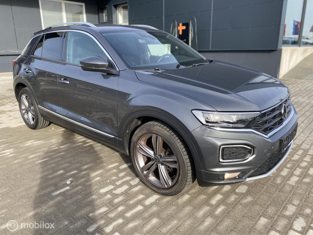 volkswagen-t-roc-1.5-tsi-i-r-line-velgen-i-sport-i-led-inavigarie-i