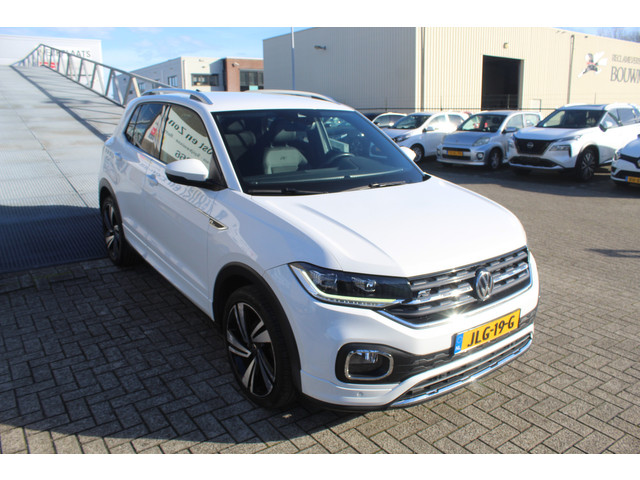 volkswagen-t-cross-1.0-tsi-r-line-binnen--buiten---digitaal-dashboard---parkeersensoren-rondom---achteruitrijcamera---adaptive-cruise-control---cl