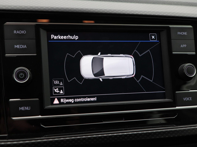 Volkswagen T-Cross 1.0 TSI Life | Adaptive Cruise | Parkeersensoren | Bluetooth | Carplay | Trekhaak | 16 inch | 81.482 Km!!