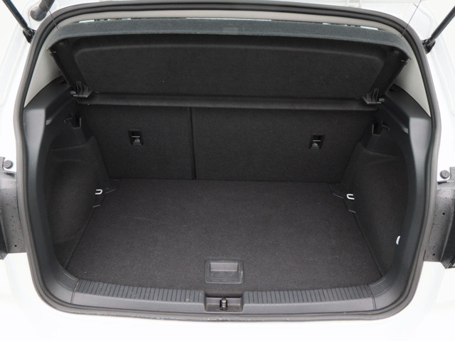 Volkswagen T-Cross 1.0 TSI Life | Adaptive Cruise | Parkeersensoren | Bluetooth | Carplay | Trekhaak | 16 inch | 81.482 Km!!