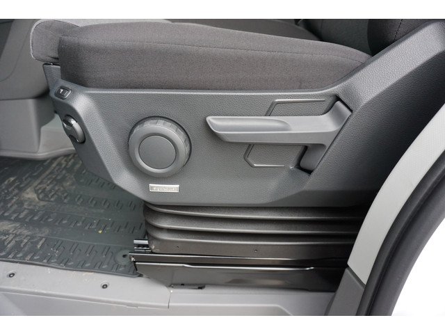 Volkswagen Crafter 35 177PK L4H3 L3H2 Apple Carplay Cruise Camera LED ErgoActive stoel 270 Graden Deuren