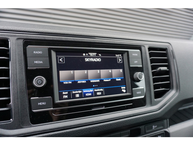 Volkswagen Crafter 35 177PK L4H3 L3H2 Apple Carplay Cruise Camera LED ErgoActive stoel 270 Graden Deuren