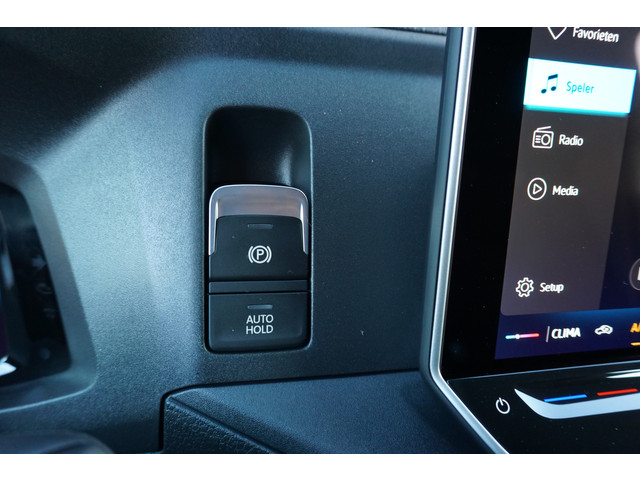 Volkswagen Crafter 140 PK Automaat L3H3 L2H2 Facelift Apple Carplay Camera Cruise Comfortstoel LED BPM Vrij!