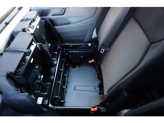 Volkswagen Crafter 140 PK Automaat L3H3 L2H2 Facelift Apple Carplay Camera Cruise Comfortstoel LED BPM Vrij!