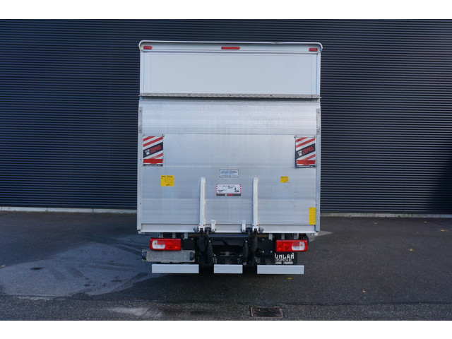 Volkswagen Crafter 50 177 PK Bakwagen Laadklep 750 KG Dubbellucht Apple Carplay Cruise Control