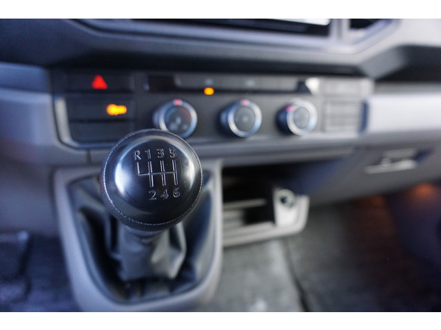 Volkswagen Crafter 50 177 PK Bakwagen Laadklep 750 KG Dubbellucht Apple Carplay Cruise Control