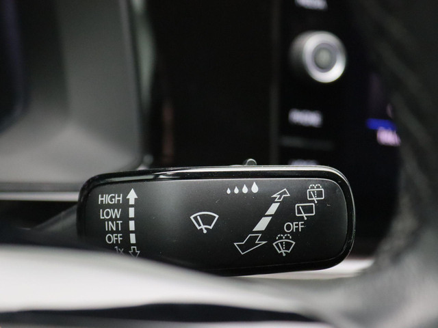 Volkswagen Polo 1.0 TSI Comfortline Business 95PK DSG Navi, Clima, PDC voor en achter, 16 LM Velgen, stoelverwarming