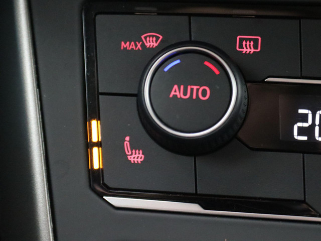 Volkswagen Polo 1.0 TSI Comfortline Business 95PK DSG Navi, Clima, PDC voor en achter, 16 LM Velgen, stoelverwarming