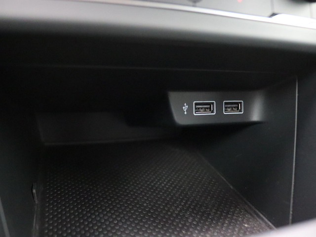 Volkswagen Polo 1.0 TSI Comfortline Business 95PK DSG Navi, Clima, PDC voor en achter, 16 LM Velgen, stoelverwarming