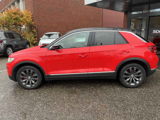 Volkswagen T-Roc 1.0 TSI Sport ADAPT. CRUISE DODEHOEK NAVI APPLE-ANDROID AUTO PDC V+A