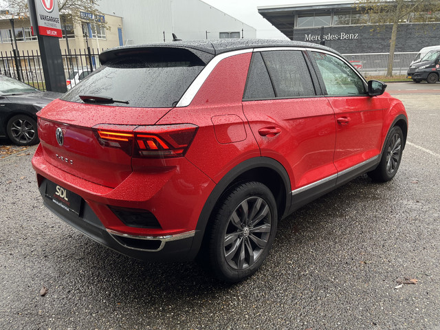 Volkswagen T-Roc 1.0 TSI Sport ADAPT. CRUISE DODEHOEK NAVI APPLE-ANDROID AUTO PDC V+A