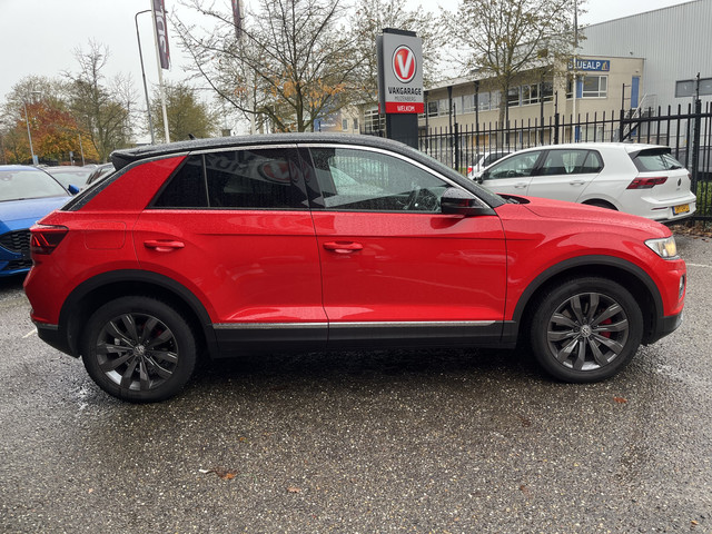 Volkswagen T-Roc 1.0 TSI Sport ADAPT. CRUISE DODEHOEK NAVI APPLE-ANDROID AUTO PDC V+A