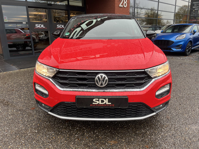 Volkswagen T-Roc 1.0 TSI Sport ADAPT. CRUISE DODEHOEK NAVI APPLE-ANDROID AUTO PDC V+A