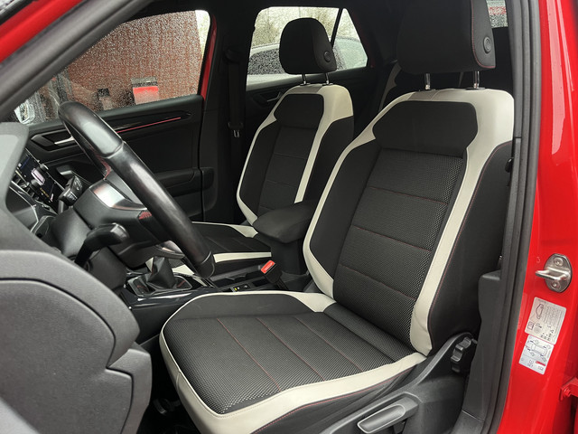 Volkswagen T-Roc 1.0 TSI Sport ADAPT. CRUISE DODEHOEK NAVI APPLE-ANDROID AUTO PDC V+A