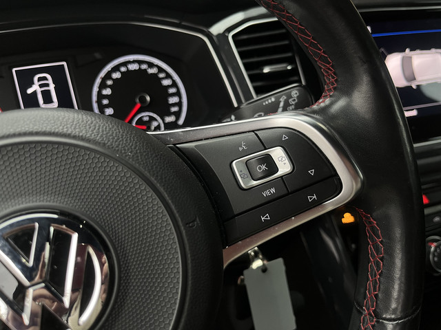 Volkswagen T-Roc 1.0 TSI Sport ADAPT. CRUISE DODEHOEK NAVI APPLE-ANDROID AUTO PDC V+A