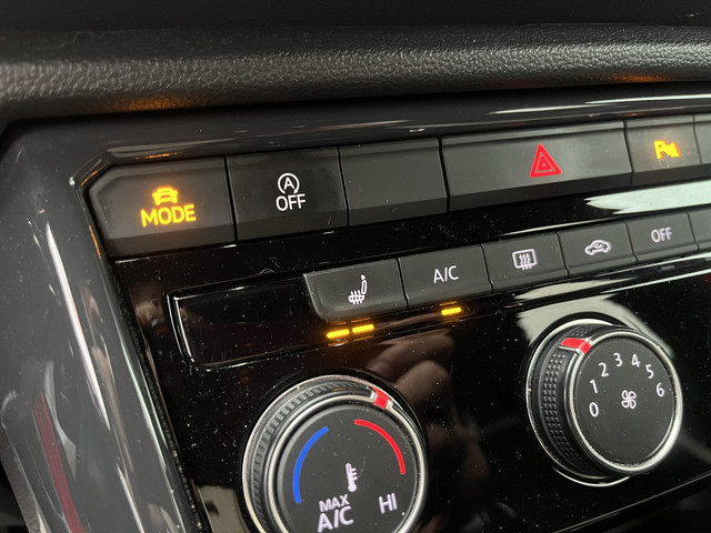 Volkswagen T-Roc 1.0 TSI Sport ADAPT. CRUISE DODEHOEK NAVI APPLE-ANDROID AUTO PDC V+A