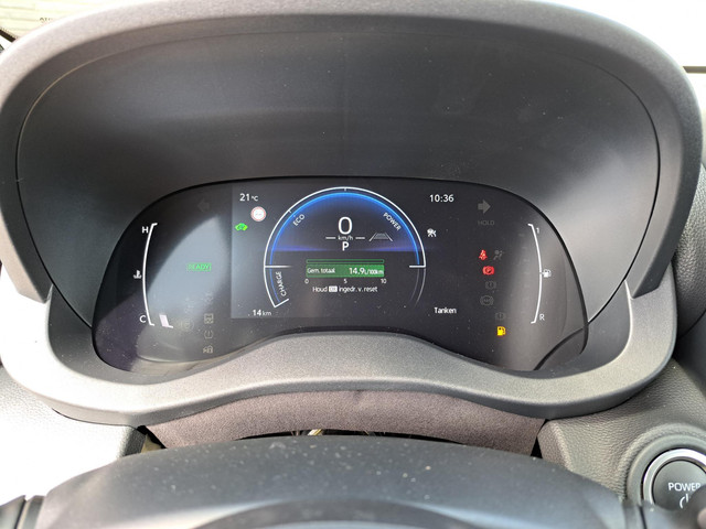 Toyota Yaris Cross 1.5 Hybrid 115 Dynamic COMFORT PACK NIEUW DIRECT LEVERBAAR BLIND SPOT STOEL STUURVERWARMING PARK-SENSOREN KEYLESS