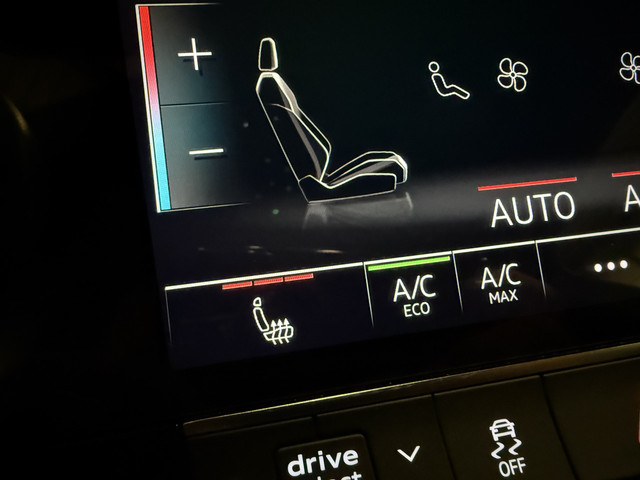 Audi A6 Avant 55 TFSI e quattro Competition 3x S-Line PANO TREKHAAK SFEER 20 MATRIX CAMERA KEYLESS BLACK-OPTIC VOLLEDIG AUDI DEALER HIS