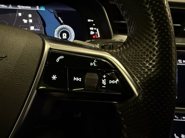 Audi A6 Avant 55 TFSI e quattro Competition 3x S-Line PANO TREKHAAK SFEER 20 MATRIX CAMERA KEYLESS BLACK-OPTIC VOLLEDIG AUDI DEALER HIS