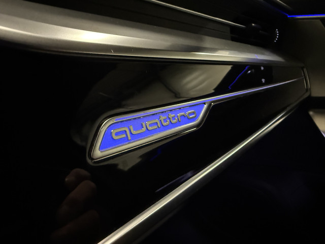 Audi A6 Avant 55 TFSI e quattro Competition 3x S-Line PANO TREKHAAK SFEER 20 MATRIX CAMERA KEYLESS BLACK-OPTIC VOLLEDIG AUDI DEALER HIS