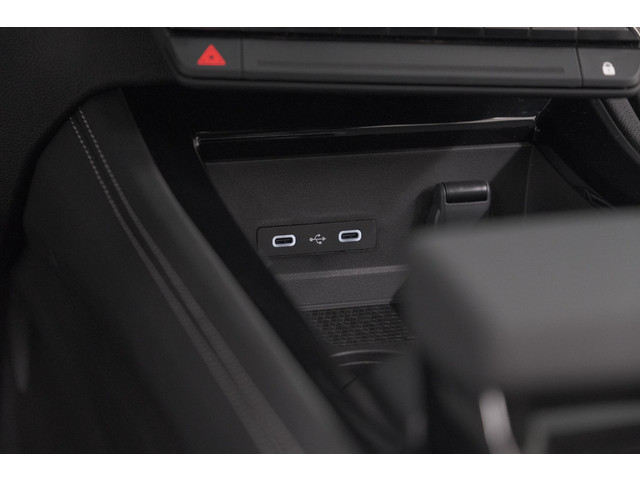 Renault Espace E-Tech full hybrid 200 techno 7p. | Camera | Adaptieve Cruise Control | Elektrische Kofferklep