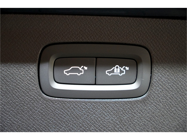 Volvo XC90 2.0 T8 AWD 335kW 455pk Aut8 Recharge Long Range Ultimate Bright LUCHTVERING + PANORAMADAK + HARMAN KARDON + STOELVERWARMING V&A