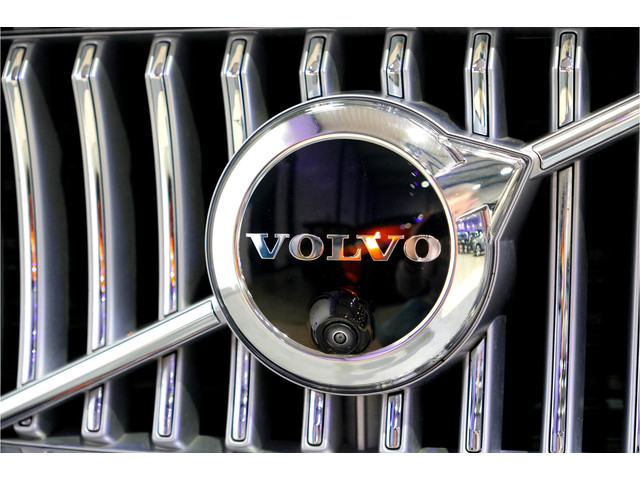 Volvo XC90 2.0 T8 AWD 335kW 455pk Aut8 Recharge Long Range Ultimate Bright LUCHTVERING + PANORAMADAK + HARMAN KARDON + STOELVERWARMING V&A