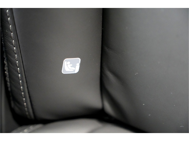 Volvo XC90 2.0 T8 AWD 335kW 455pk Aut8 Recharge Long Range Ultimate Bright LUCHTVERING + PANORAMADAK + HARMAN KARDON + STOELVERWARMING V&A