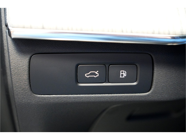 Volvo XC90 2.0 T8 AWD 335kW 455pk Aut8 Recharge Long Range Ultimate Bright LUCHTVERING + PANORAMADAK + HARMAN KARDON + STOELVERWARMING V&A