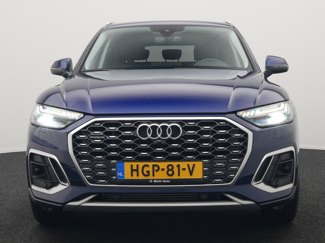 Audi Q5 55 TFSI e Quattro S-Line Plug in Hybrid PHEV | Trekhaak af Fabriek | Alcantara Sportstoelen Verwarmd | Adaptive Cruise | Apple C