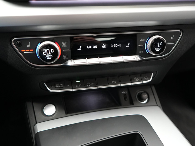 Audi Q5 55 TFSI e Quattro S-Line Plug in Hybrid PHEV | Trekhaak af Fabriek | Alcantara Sportstoelen Verwarmd | Adaptive Cruise | Apple C