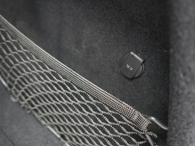 Audi Q5 55 TFSI e Quattro S-Line Plug in Hybrid PHEV | Trekhaak af Fabriek | Alcantara Sportstoelen Verwarmd | Adaptive Cruise | Apple C