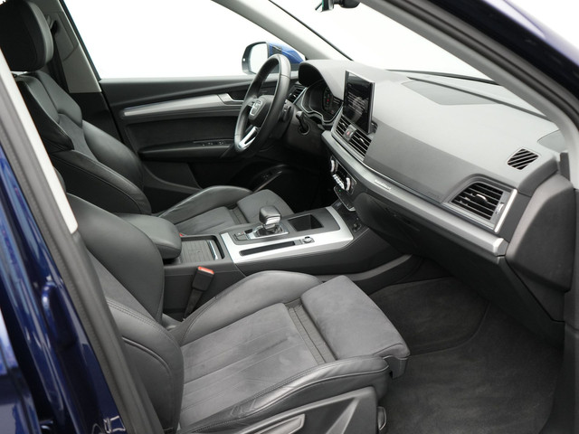 Audi Q5 55 TFSI e Quattro S-Line Plug in Hybrid PHEV | Trekhaak af Fabriek | Alcantara Sportstoelen Verwarmd | Adaptive Cruise | Apple C