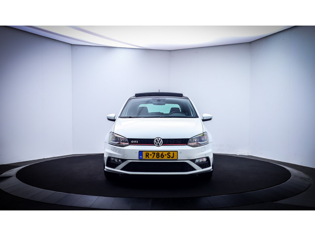 Volkswagen Polo GTI 1.8 Dsg PANO | CARPLAY | NAVI | STOELVERW | LED | PDC V+A | LMV 18''