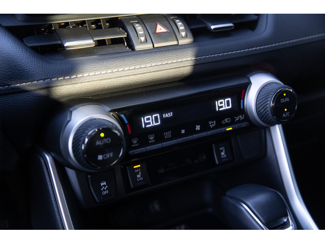 Toyota RAV4 2.5 Hybrid AWD Executive , Adap. cruise, Keyless entry, Carplay,