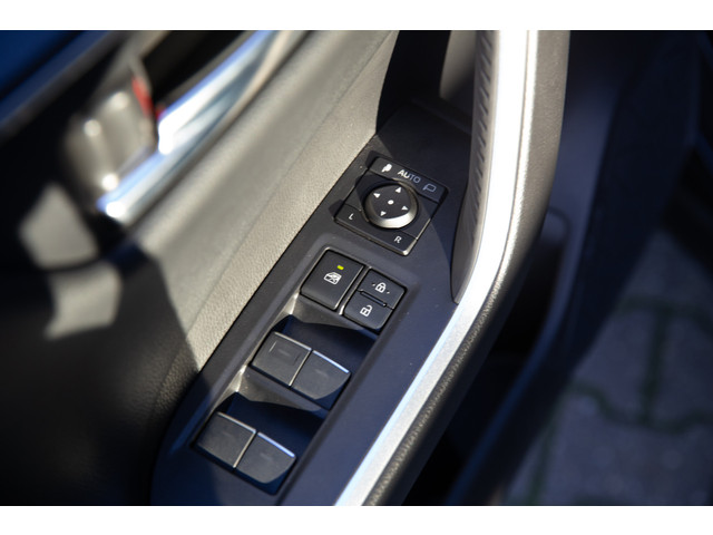 Toyota RAV4 2.5 Hybrid AWD Executive , Adap. cruise, Keyless entry, Carplay,