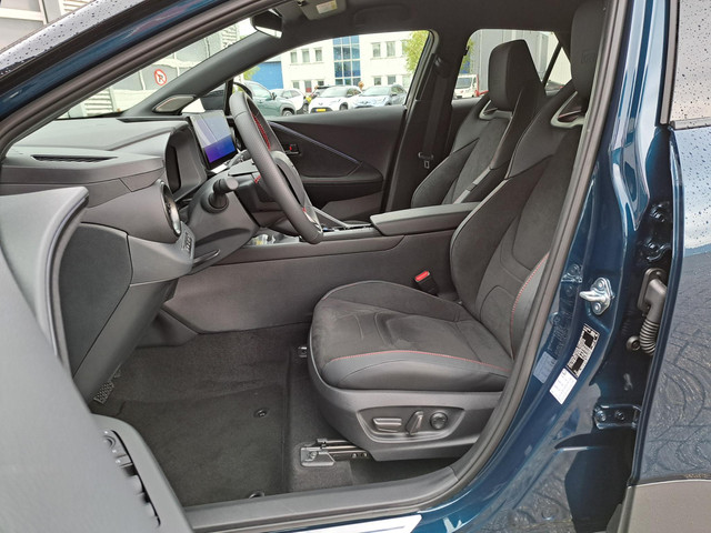 Toyota C-HR 2.0 Plug-in Hybrid 220 GR SPORT STUUR- STOELVERWARMING STOELGEHEUGEN PDC JBL 19 BLIND SPOT