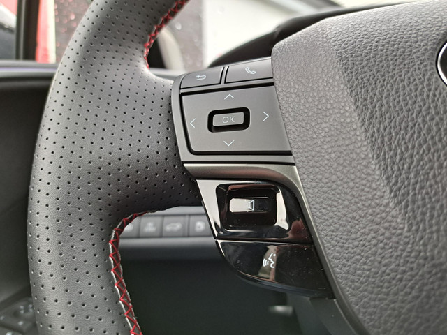 Toyota C-HR 2.0 Plug-in Hybrid 220 GR SPORT STUUR- STOELVERWARMING STOELGEHEUGEN PDC JBL 19 BLIND SPOT