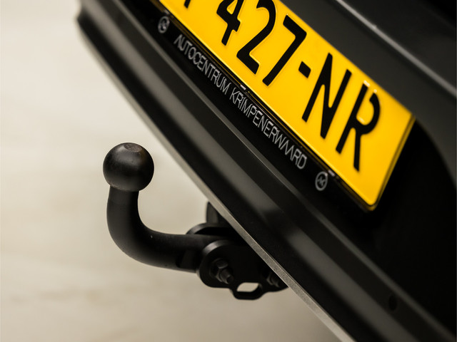 Volkswagen T-Roc 1.0 TSI Sport (STOELVERWARMING, TREKHAAK, GETINT GLAS, SPORTSTOELEN, PARKEERSENSOREN, ARMSTEUN, BLUETOOTH, NIEUWSTAAT)