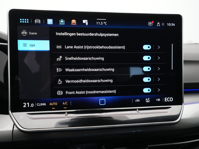 Volkswagen Golf 1.5 eHybrid 204pk 50 Edition Navigatie Camera Stoelverwarming Carplay Stoelmassage 143