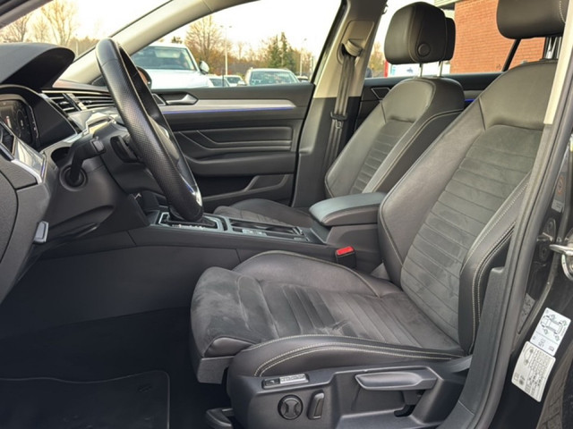 Volkswagen Passat Variant 1.4 TSI DSG GTE TREKHAAK CAMERA NAVI ACC STOELVERW E-KLEP