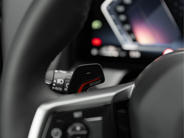 BMW X3 30e xDrive M-Sport Pro - Pano - Trekhaak - ACC - Harman Kardon - Head-up