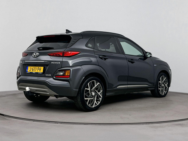 Hyundai Kona 1.6 GDI HEV Premium | Leer | Stoel + stuurverwarming | Trekhaak | Stoelventilatie | 18 Lm-wielen |