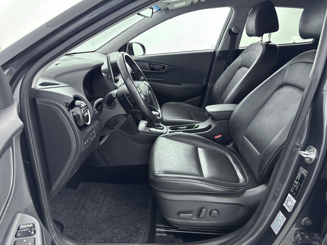 Hyundai Kona 1.6 GDI HEV Premium | Leer | Stoel + stuurverwarming | Trekhaak | Stoelventilatie | 18 Lm-wielen |