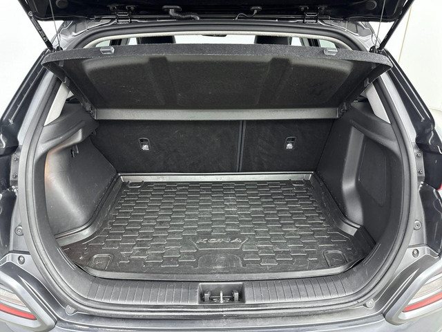 Hyundai Kona 1.6 GDI HEV Premium | Leer | Stoel + stuurverwarming | Trekhaak | Stoelventilatie | 18 Lm-wielen |