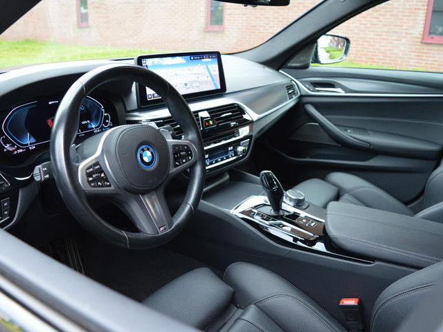 BMW 5 Serie Touring 530e M Sport | Laser | ACC | HUD | H&K
