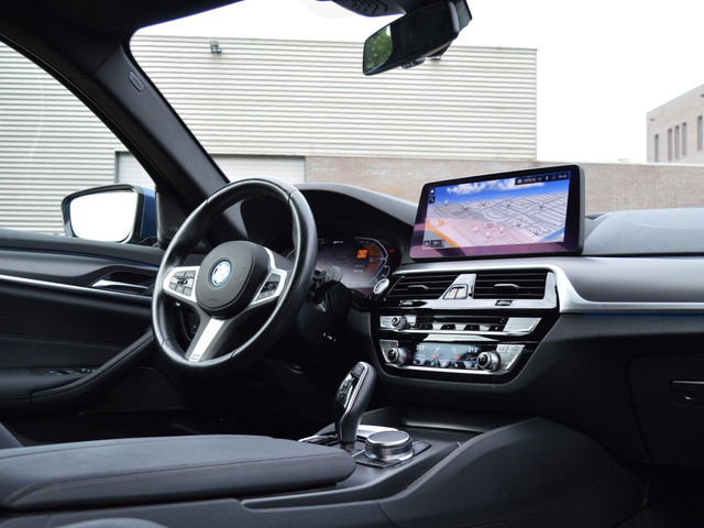 BMW 5 Serie Touring 530e M Sport | Laser | ACC | HUD | H&K