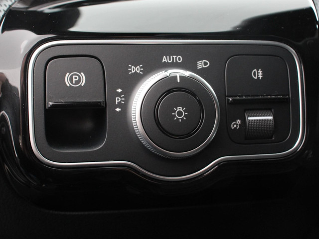 Mercedes-Benz CLA Shooting Brake 250 e PHEV Progesive Automaat Navigatie Climate Control Camera Electrisch bedienbare achterklep verwarmbare voors