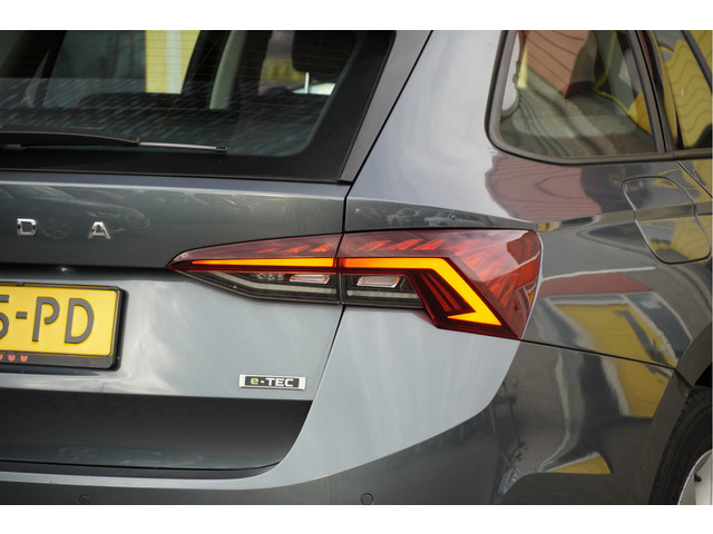 Skoda Octavia Combi 1.0 e-TSI Automaat! Business Edition BJ2021 Lmv 16 | Led V+A | Pdc | Navi | Dynamische knipperlichten | Trekhaak | Elek.