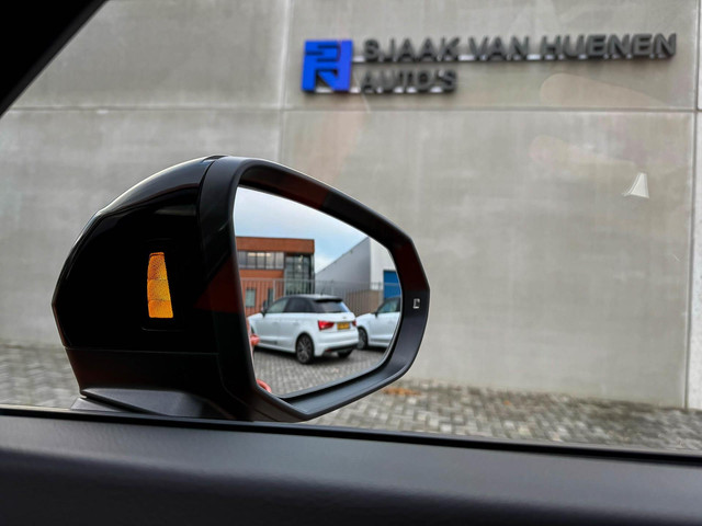 Audi Q3 45TFSI e 245pk S-Tronic Competition Edition One S-Line 1e Eig! Audi Exclusive|Pano|B&O|Magnetic|Leder|360°|Ambiance|Matrix